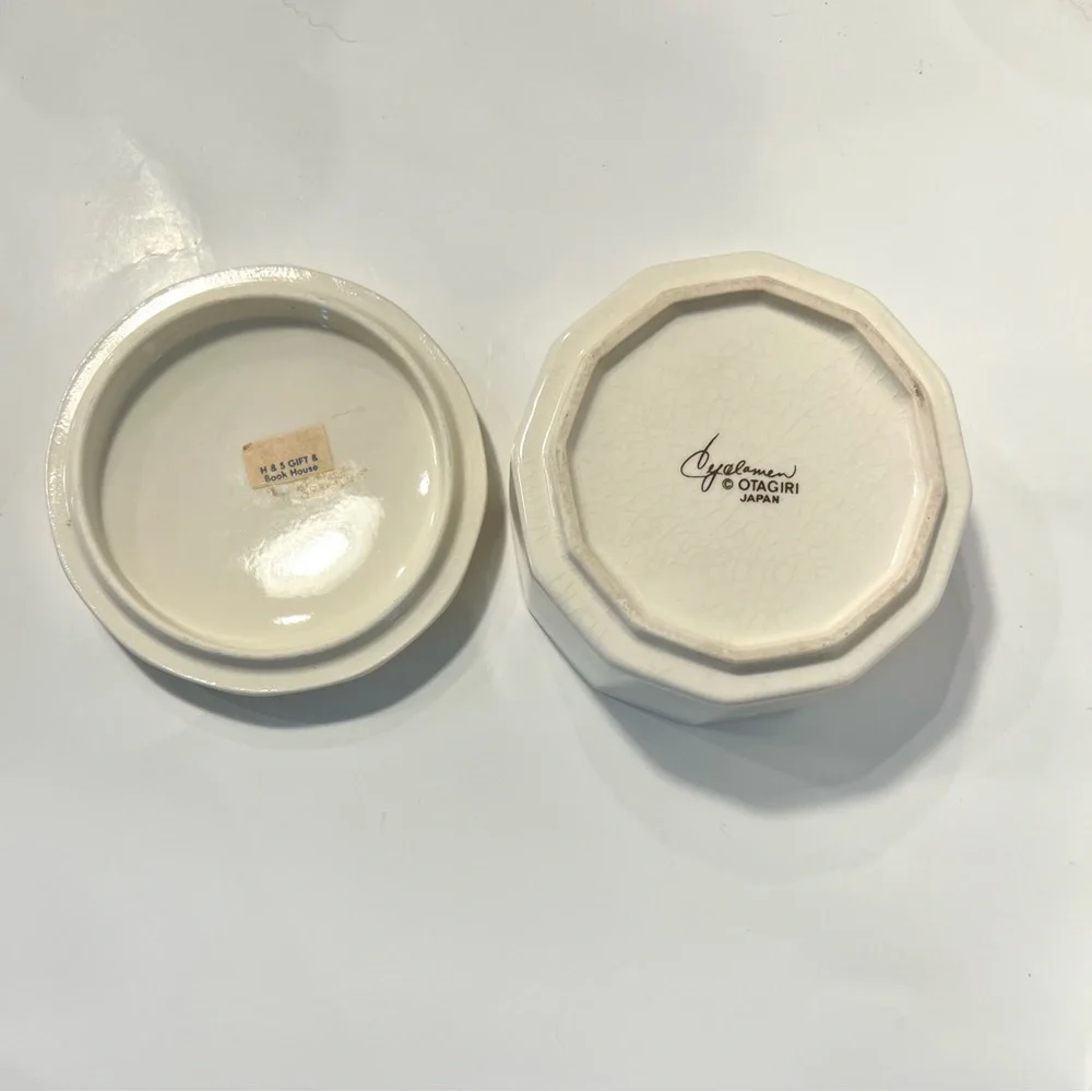Vintage Otagiri Cyclamen Porcelain Trinket/Ring Box